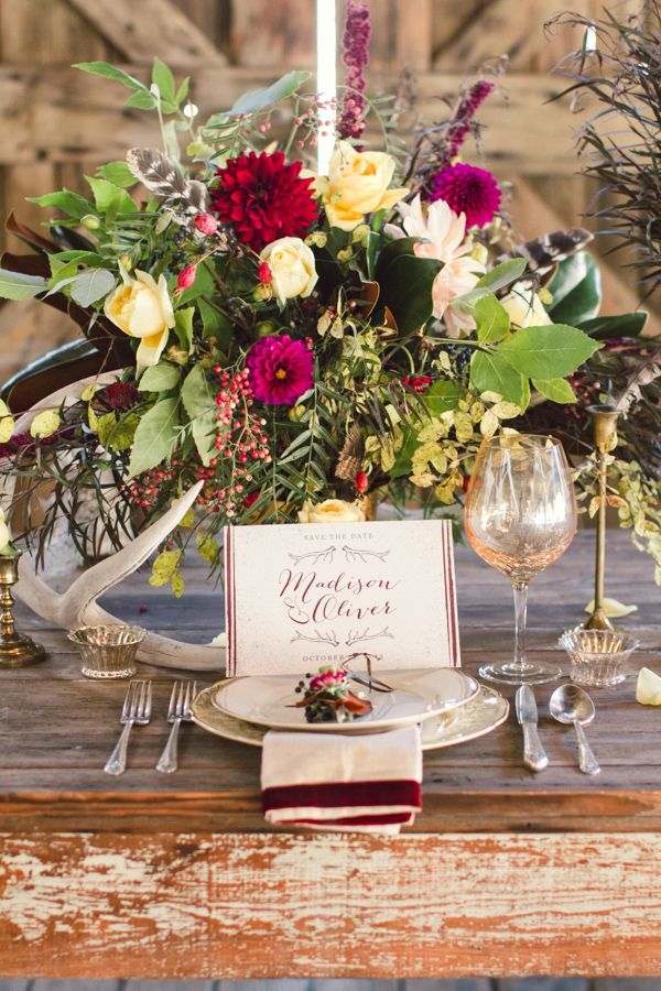 décoration-mariage-champêtre-composition-florale-opulente