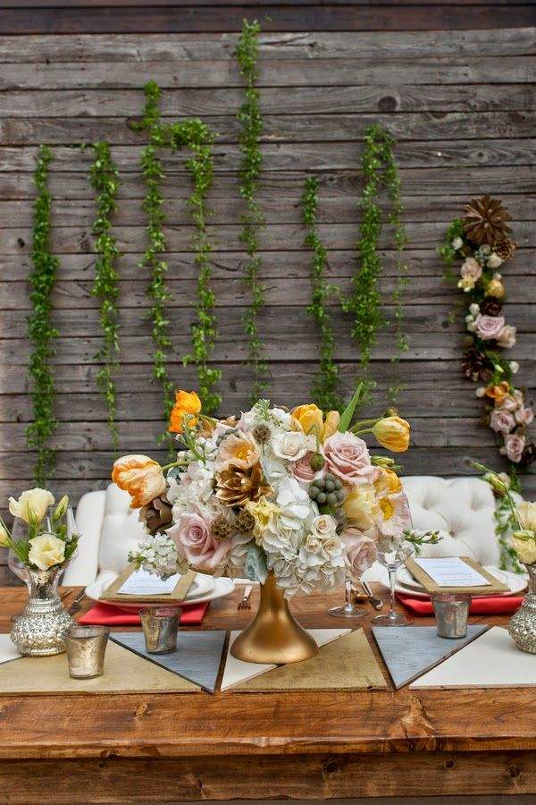 décoration-mariage-table-composition-florale-couleurs-pastel-or
