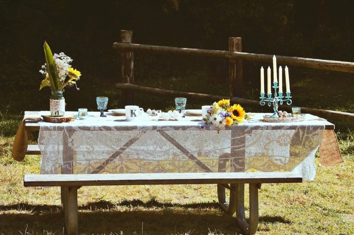 décoration-table-mariage-plein-air-champêtre-chic-vintage-rustique
