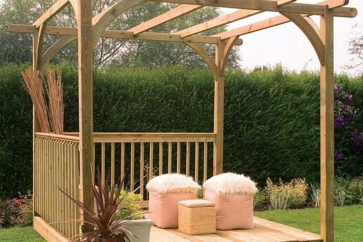 Fabriquer une pergola en bois – plans, instructions et idées inspirantes