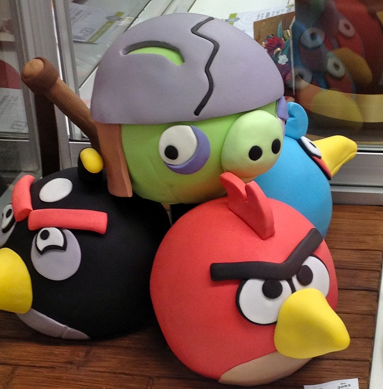 gâteau-anniversaire-enfant-magnifique-Angry-Birds