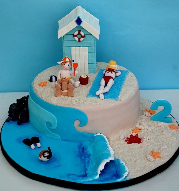gâteau-anniversaire-original-thème-plage-bord-mer