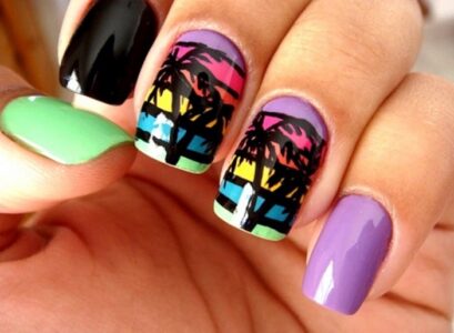 idee-deco-ongles-ete-palmiers-rayures