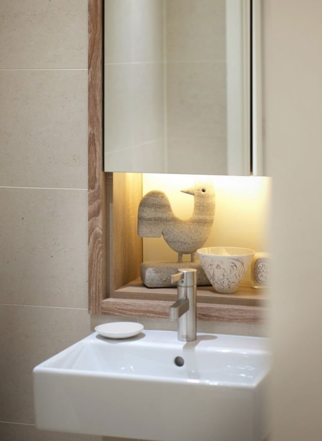 idées-rangement-accessoires-niche-salle-bain-moderne