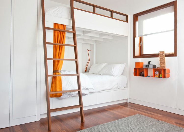 lits-superposés-blancs-tiroirs-armoire-échelle-étagère