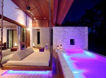 meubles-de-jardin-terrasse-balancelle-luxe-piscine-eclairage