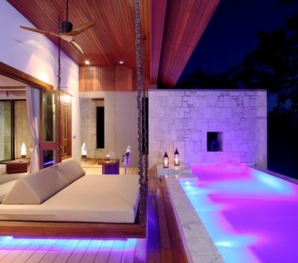 meubles-de-jardin-terrasse-balancelle-luxe-piscine-eclairage