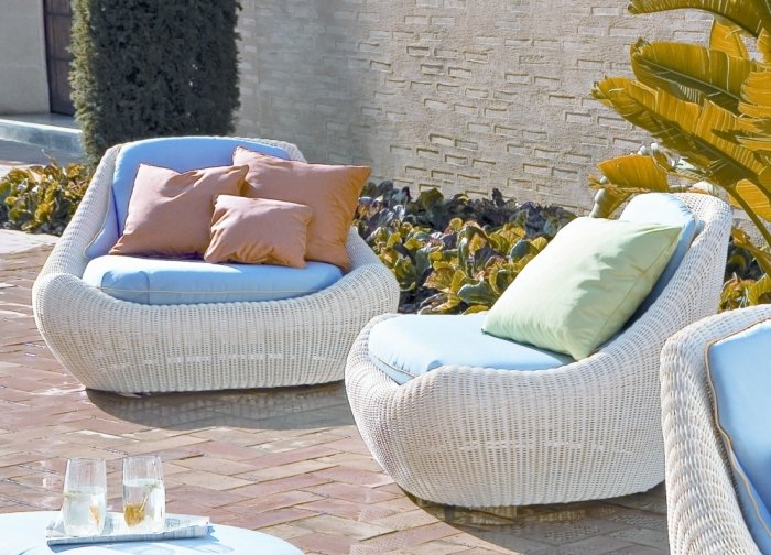 meubles-de-jardin-terrasse-coussins-fauteuils-tout-confort