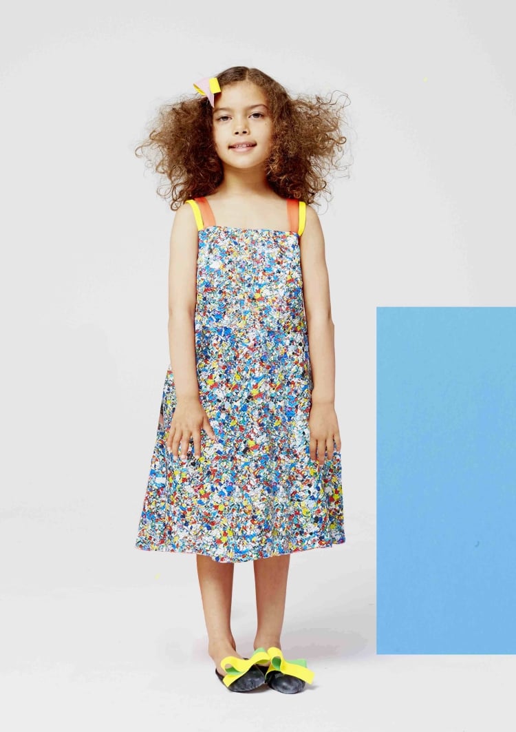 mode-enfant-petite-fille-roksanda-robe-motifs-multicolores-bretelles