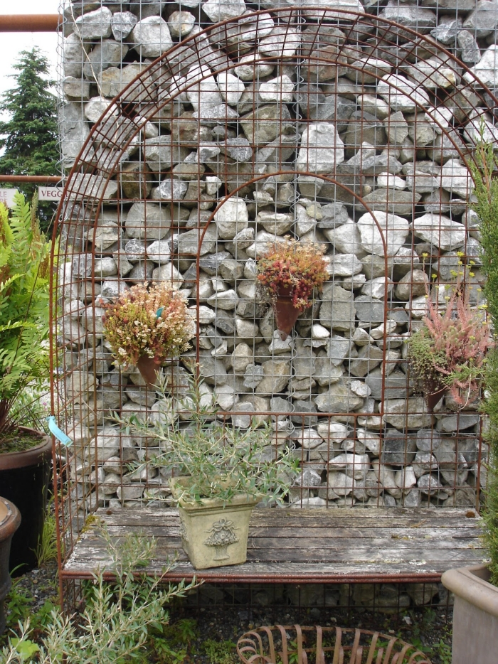 mur en gabion jardin-grillage-métallique-élément-décoratif