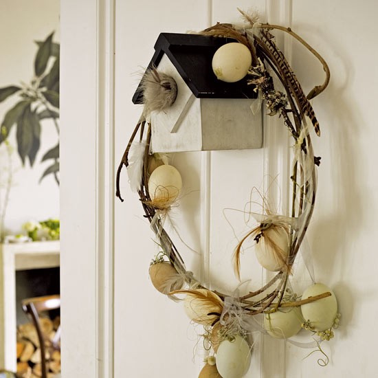 nichoir-oiseaux-décoration-Pâques-2015-porte-entrée