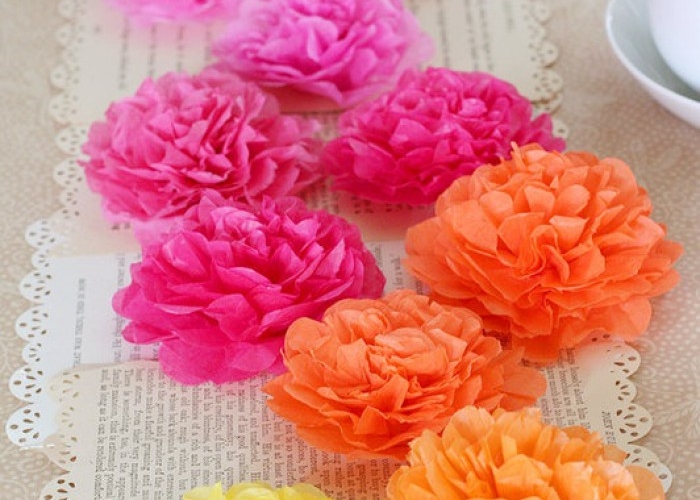 Offrir des fleurs papier crépon: idées pour la fête des Mères