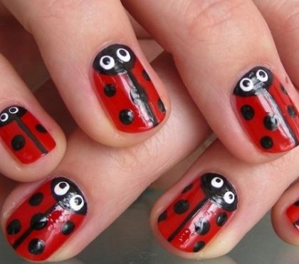 ongles-deco-coccinelles-idees