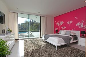 peinture-décorative-murale-pochoirs-arbres-délicats-chambre-coucher