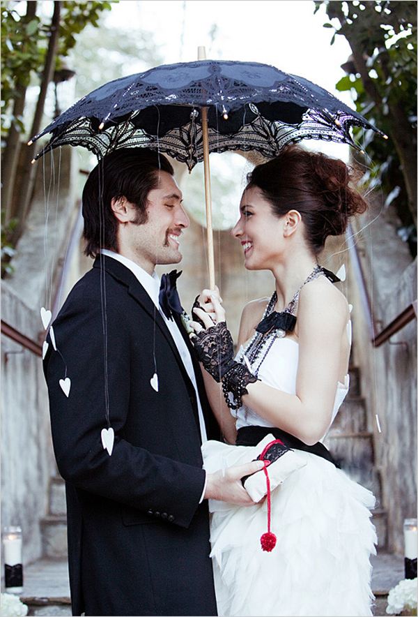 photo-mariage-originale-vintage-gants-parasol-dentelle-noire