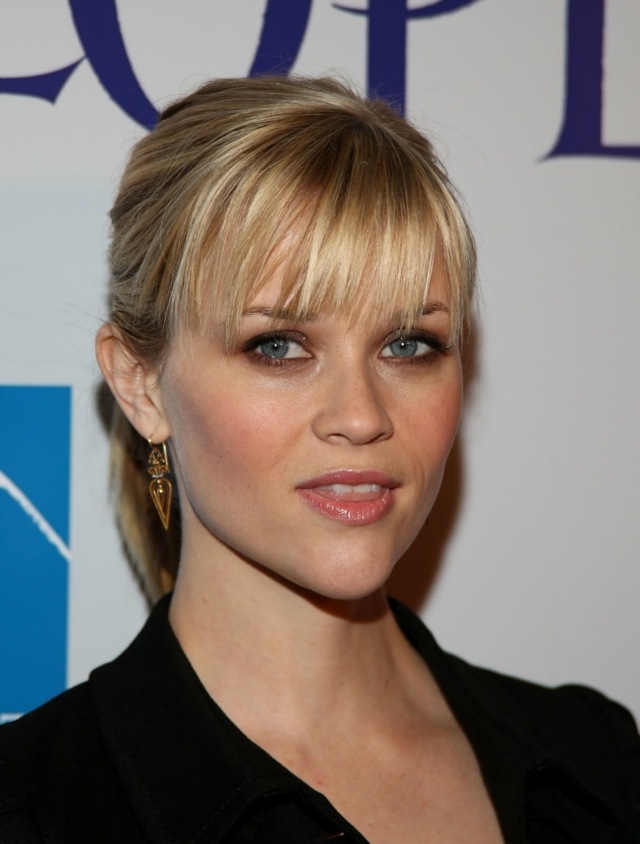 queue-cheval-chic-frange-effilée-Reese-Witherspoon