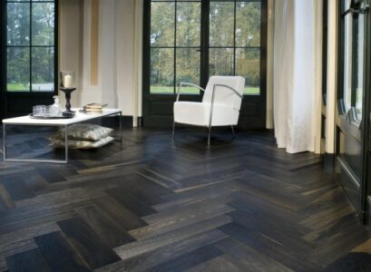 revetement-de-sol-avec-parquet-bois-foncé
