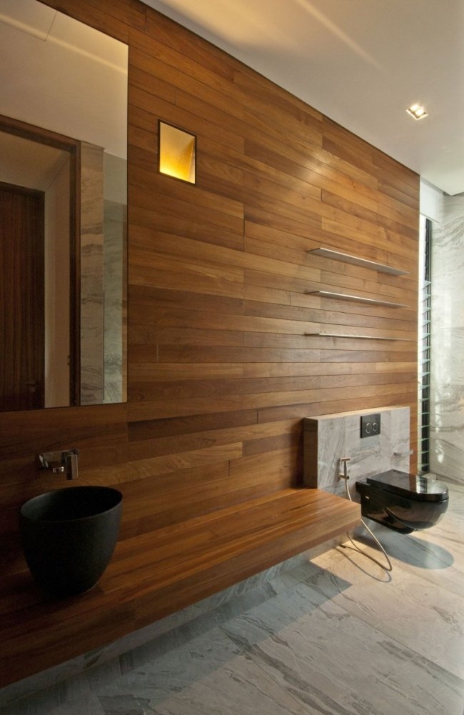 salle-bain-moderne-lambris-bois-vasque-bol-toilette-bidet