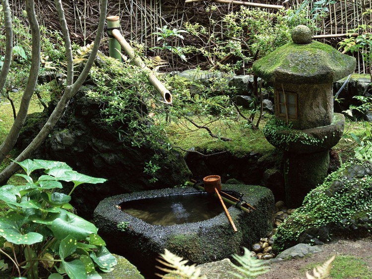 sculpture-contemporaine-jardin-lanterne-pierre-fontaine-japonaise