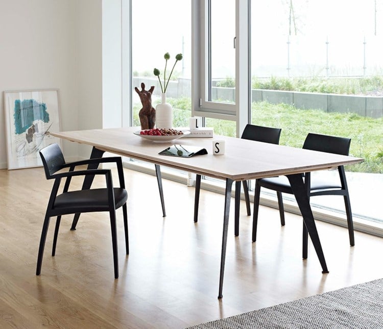table-et-chaises-salle-manger-style-scandinave