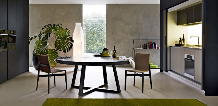 table-ronde-bois-chaises-tapis-rectangulaire-cuisine