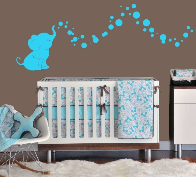 chambre de bébé deco-muale-theme-elephant