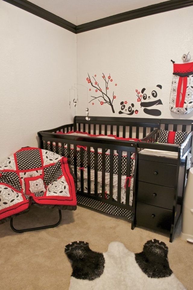 chambre-de-bébé-deco-murale-theme-panda-couverture