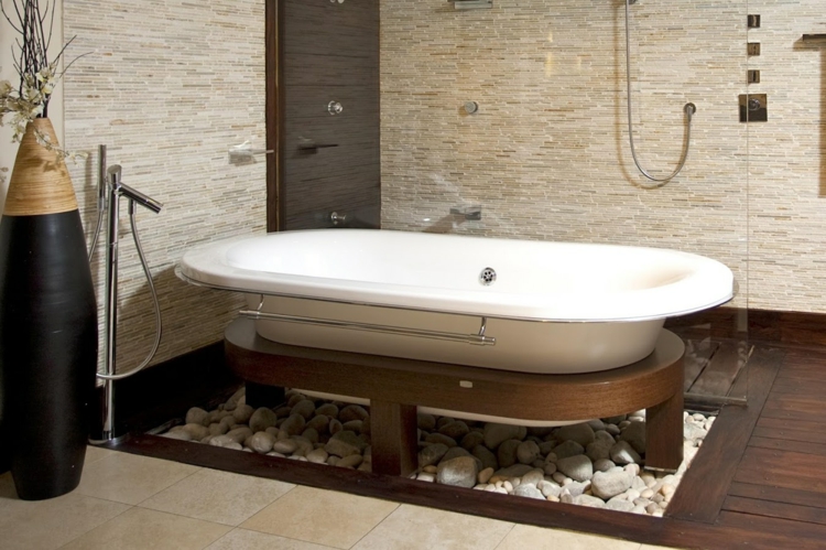 couleur salle de bain nature baignoire pieds-bois-carrelage-beige