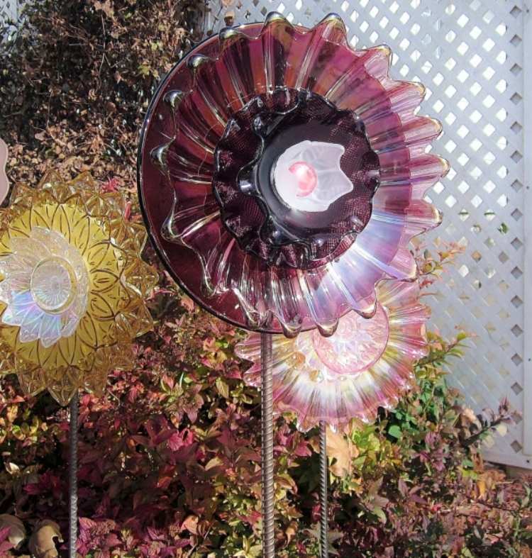 decoration-de-jardin-tige-metal-assiette-verre