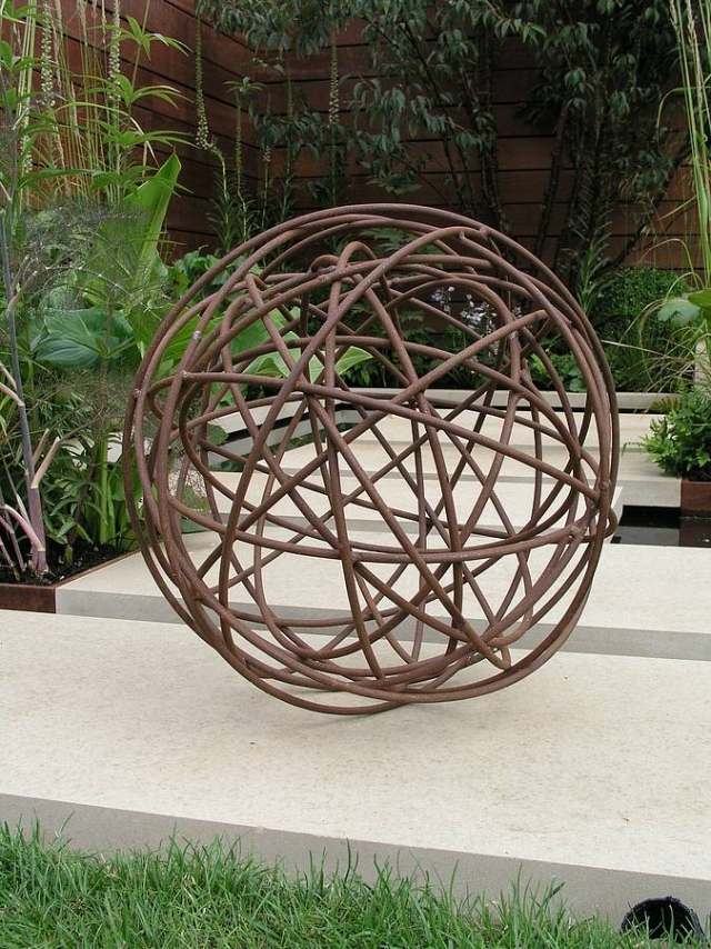 decoration-jardin-baule-metal
