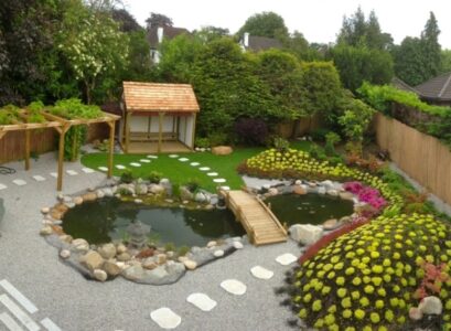 faire-bassin-de-jardin-pas-japonais-pergola-bois-deco-exterieure