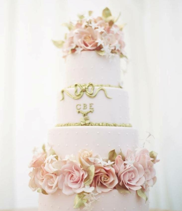 gâteau-mariage-américain-décoré-fleurs-couleurs-pastel