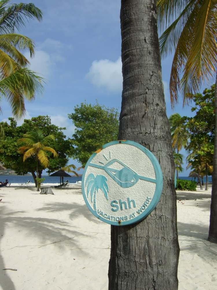 idée-relax-signe-mobiles-interdits-plage-palmiers comment se relaxer