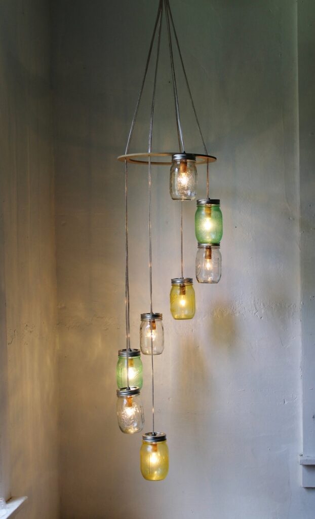 idées-diy-déco-vieux-objets-recyclés-suspension-bocaux
