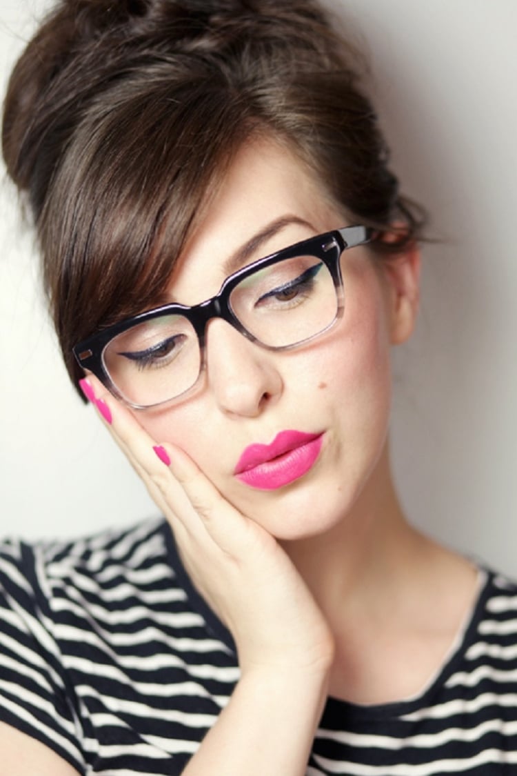 maquillage-lunettes-eye-liner-60-rétro-lunettes-classiques-noir-blanc comment se maquiller