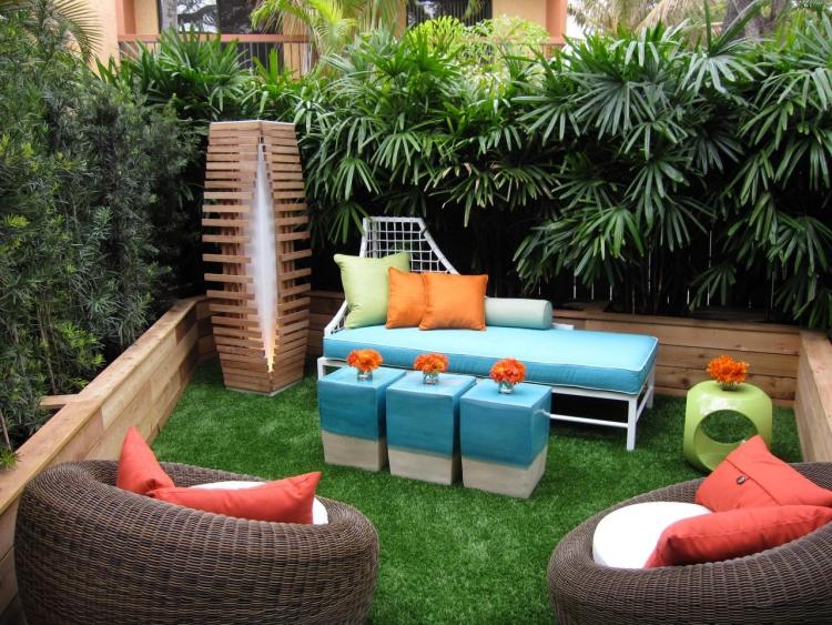 meubles-de-jardin-canape-droit-palmier-effet-jungle-coussins
