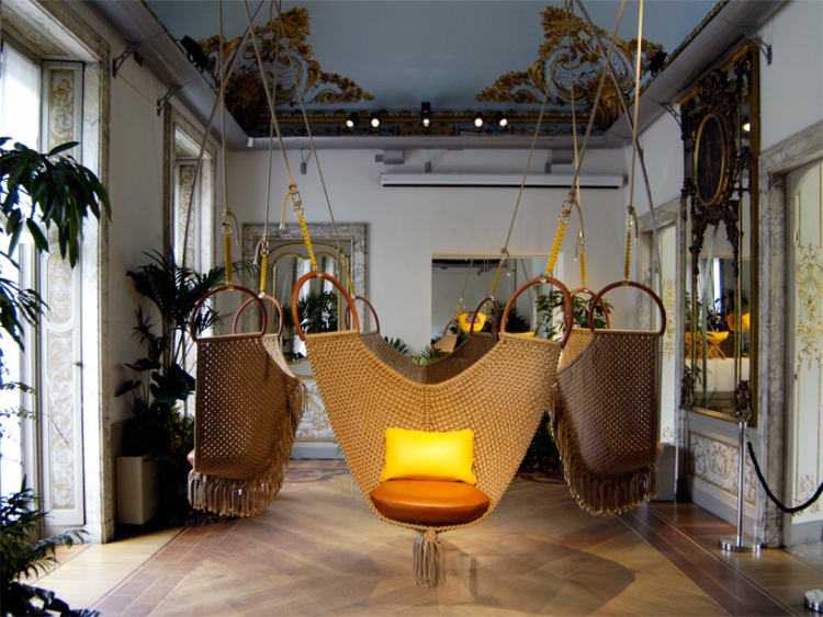 meubles design Louis-Vuitton-balancelles-nomades-2015-accessoires