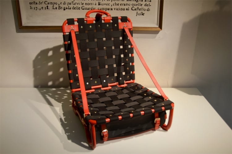 meubles design Louis-Vuitton-chaise-pliable-nomade-Maarten-Baas