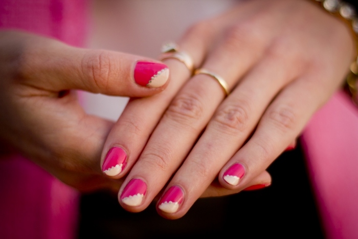 nail-art-facile-2015-manucure-bicolore-rose-pâle-cyclamen