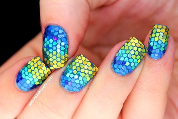 nail-art-facile-printemps-2015-paillettes-hexagonales