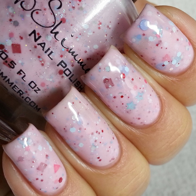 nail-art-facile-printemps-2016-rose-pastel-paillettes-géométriques