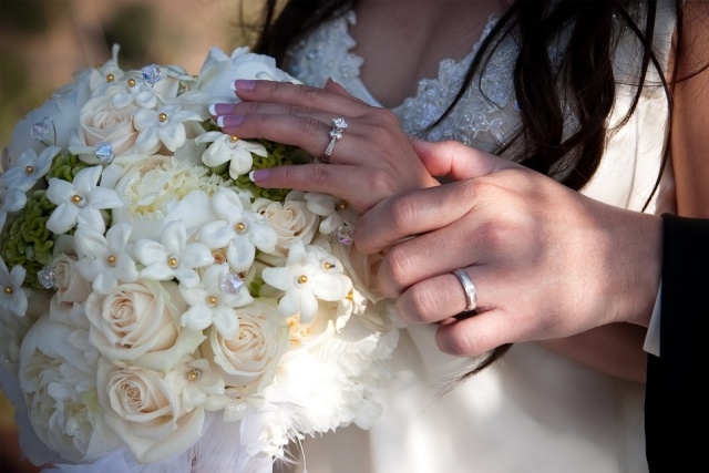 nail-art-mariage-bouquet- fleurs-French-manucure