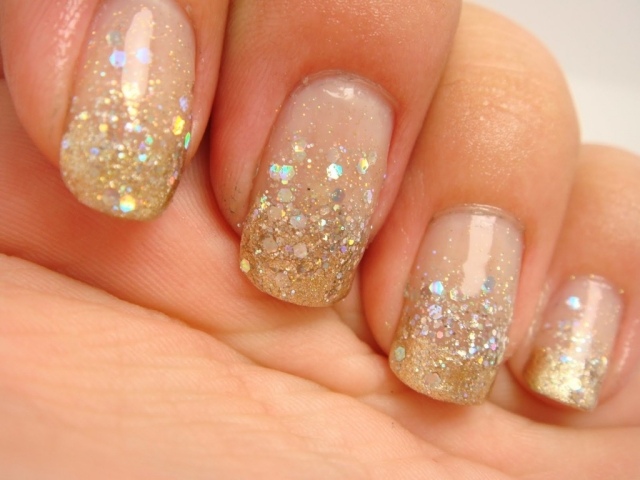nail-art-mariage-vernis-paillettes-or