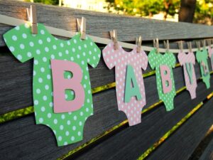 organiser-baby-shower-party-idees-de-deco-cadeaux