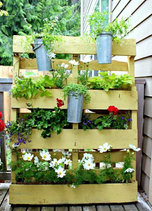 Palette en bois: 20 idées pour fabriquer vos meubles! Balcon DIY idées