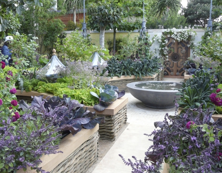 plantes-et-jardins-idees-fontaines-murette-deco-exterieure