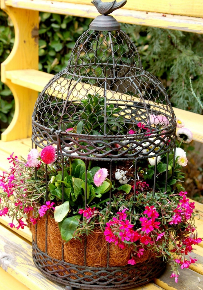 pot-fleurs-composition-florale-cage-oiseaux-vintage