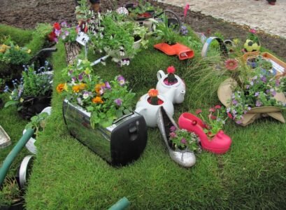 pots de fleurs -objets-recuperes-chaussures-grille-pain