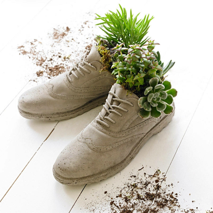 pots-fleurs-décoration-originale-chaussures-plantes-succulentes