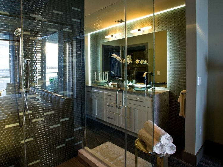salle-bain-luxe-style-contemporain-cabine-douche-carrealge-moderne
